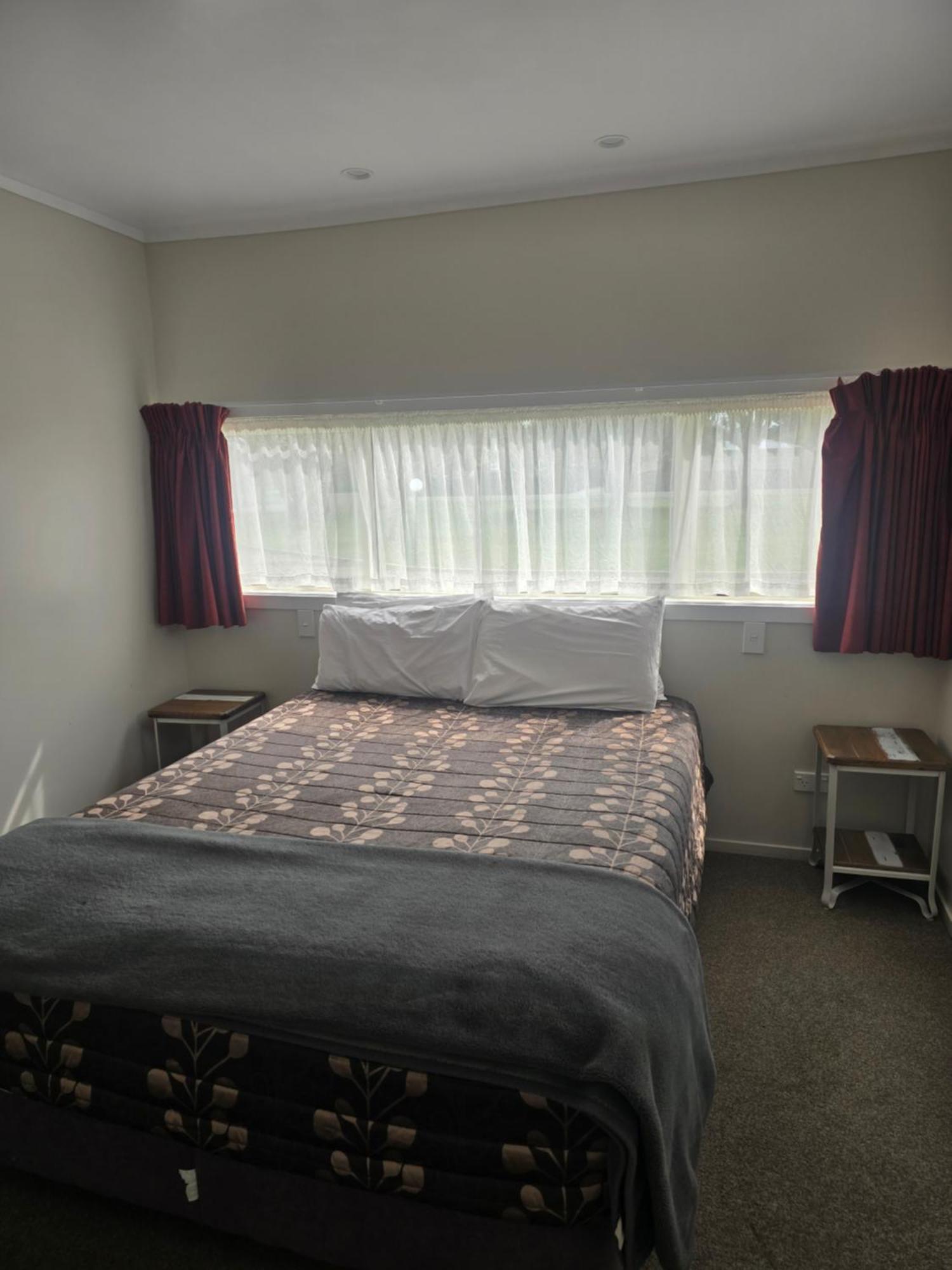 Sunnydays Motel Gisborne Exterior photo