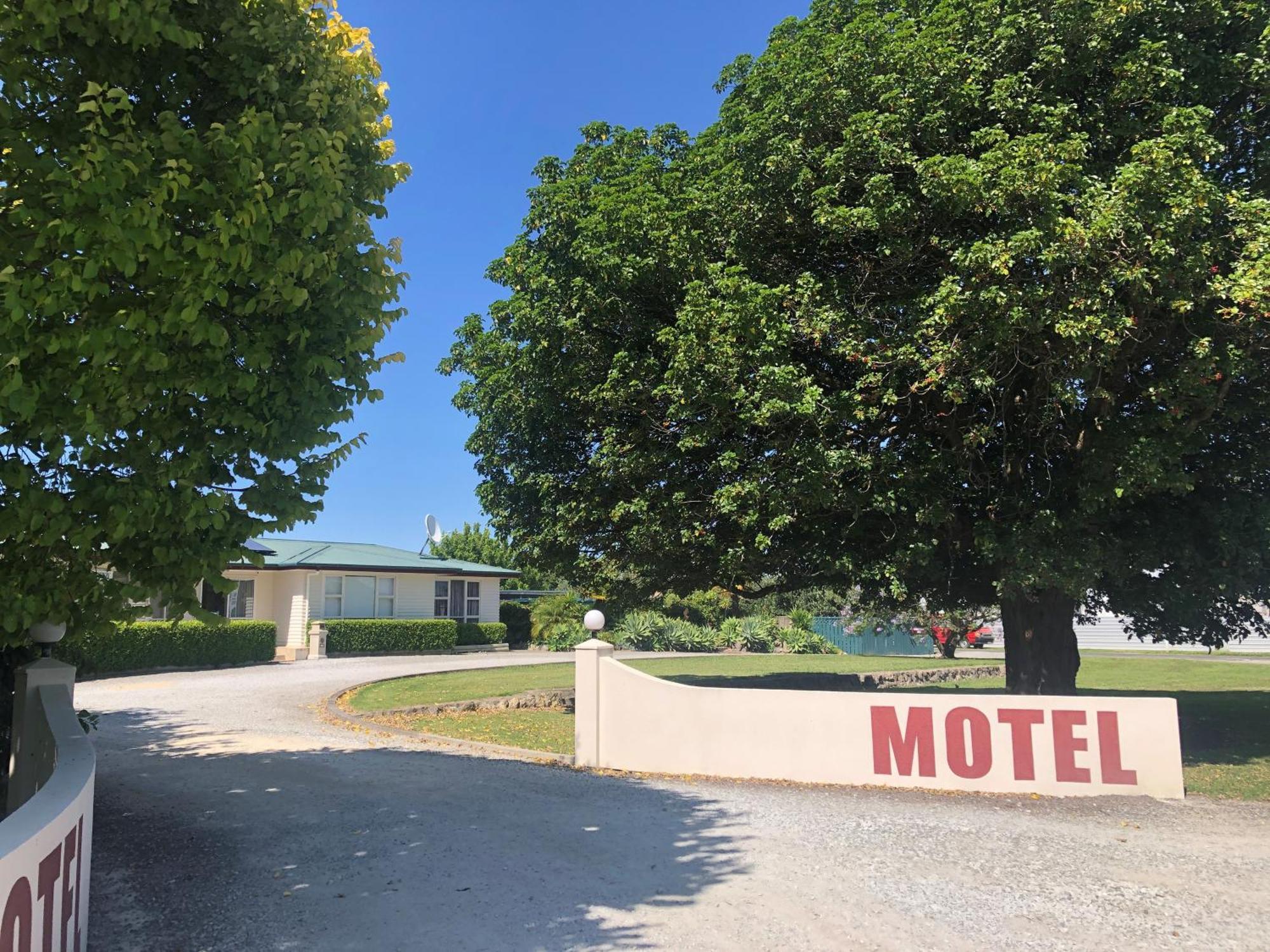Sunnydays Motel Gisborne Exterior photo